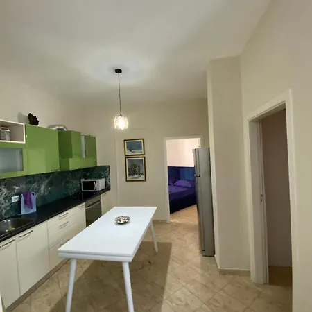 Beach View Apartment,pishat E Buta 2